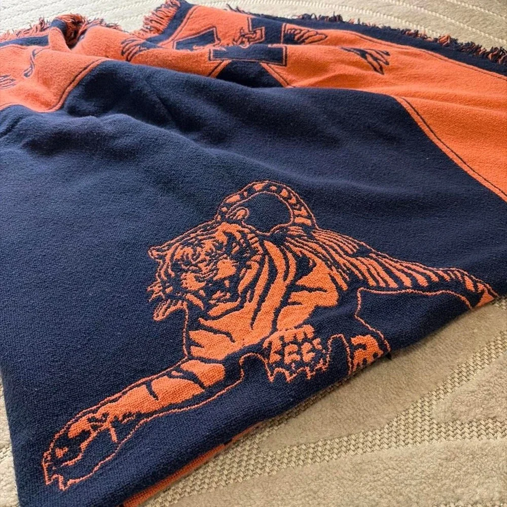 VTG Auburn Tigers 'War Eagle' throw blanket Collage School Decor Home Alabama